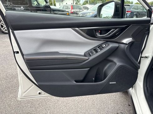 Used 2019 Subaru Crosstrek 2.0i Limited w/ Moonroof Package w/Navigation image 9