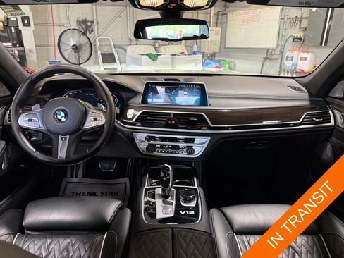 Used 2020 BMW M760i xDrive w/ Luxury Rear Seating Package AWD/4WD image 5