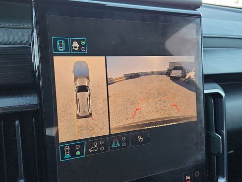 Used 2024 GMC Acadia AT4 w/ Luxury Package image 14