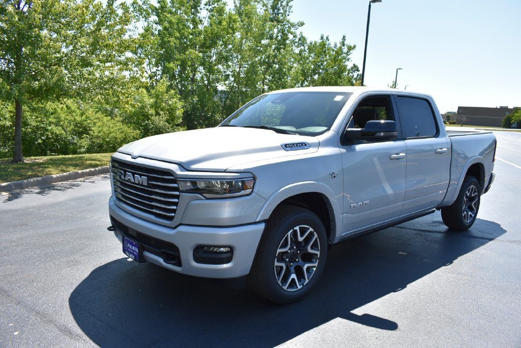 New 2026 RAM 1500 Laramie w/ Laramie Preferred Package AWD/4WD image 11