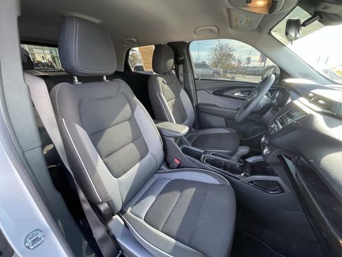 Used 2023 Chevrolet TrailBlazer LT image 28