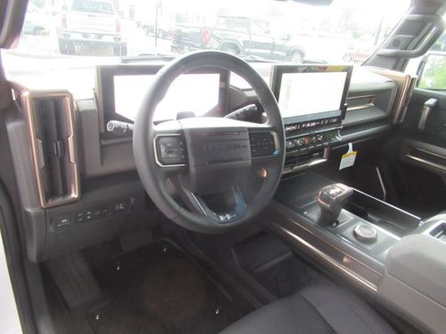 New 2025 GMC Hummer EV 3X image 15