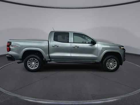New 2026 Chevrolet Colorado LT w/ LT Convenience Package AWD/4WD image 9