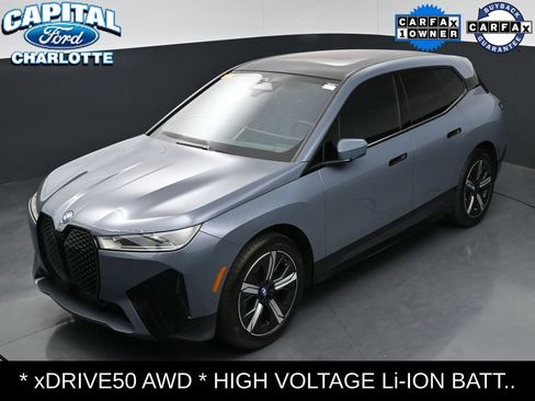 Used 2023 BMW iX xDrive50 w/ Sport Package AWD/4WD image 28