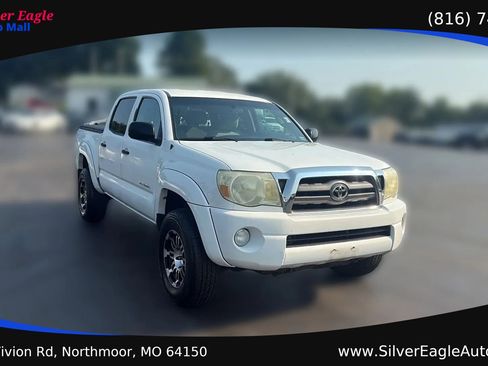 Used 2010 Toyota Tacoma PreRunner RWD image 7
