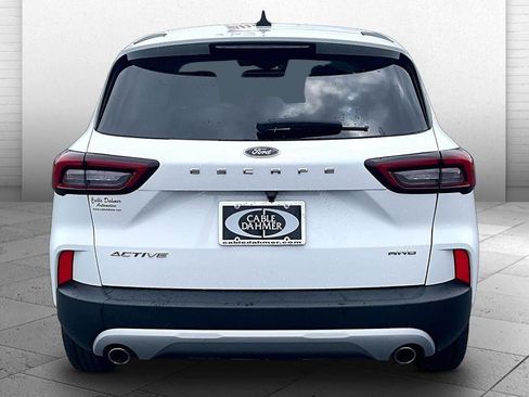 Used 2024 Ford Escape Active AWD/4WD image 3