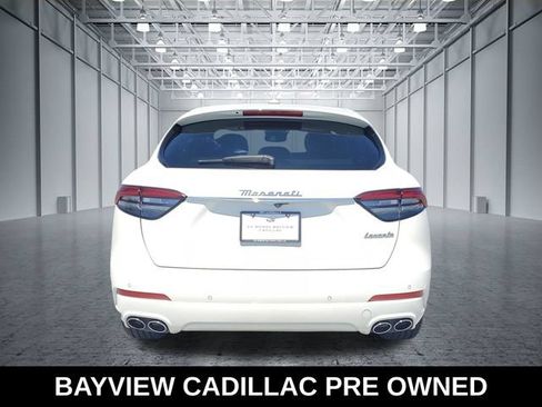 Used 2022 Maserati Levante GT AWD/4WD image 4