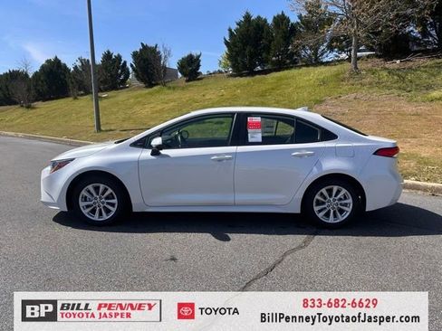 New 2026 Toyota Corolla LE image 2