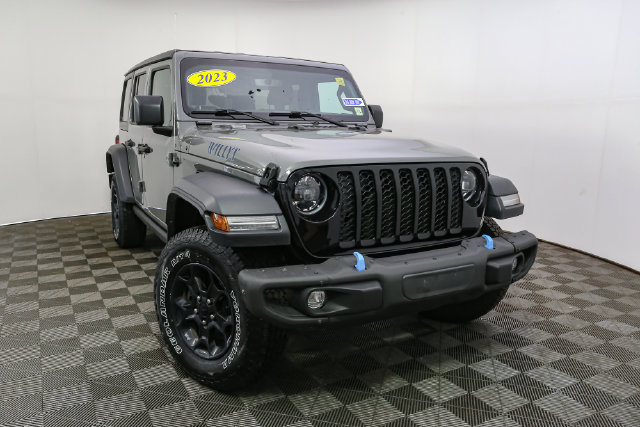 Used 2023 Jeep Wrangler Unlimited w/ 8.4" Radio Group AWD/4WD image 3