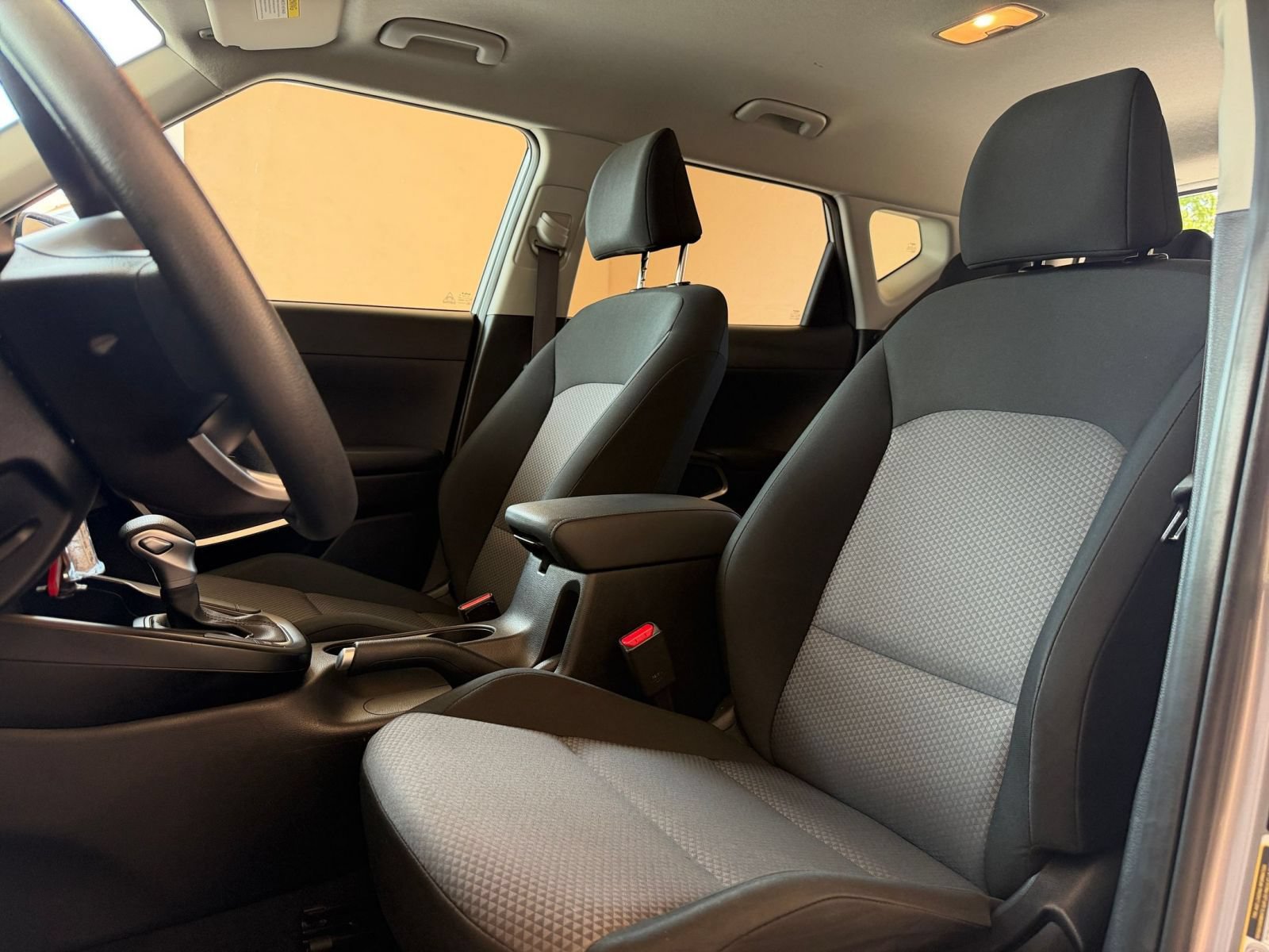 Used 2025 Kia Soul LX w/ LX Technology Package FWD image 21