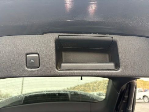 Used 2024 Ford Escape SE image 20