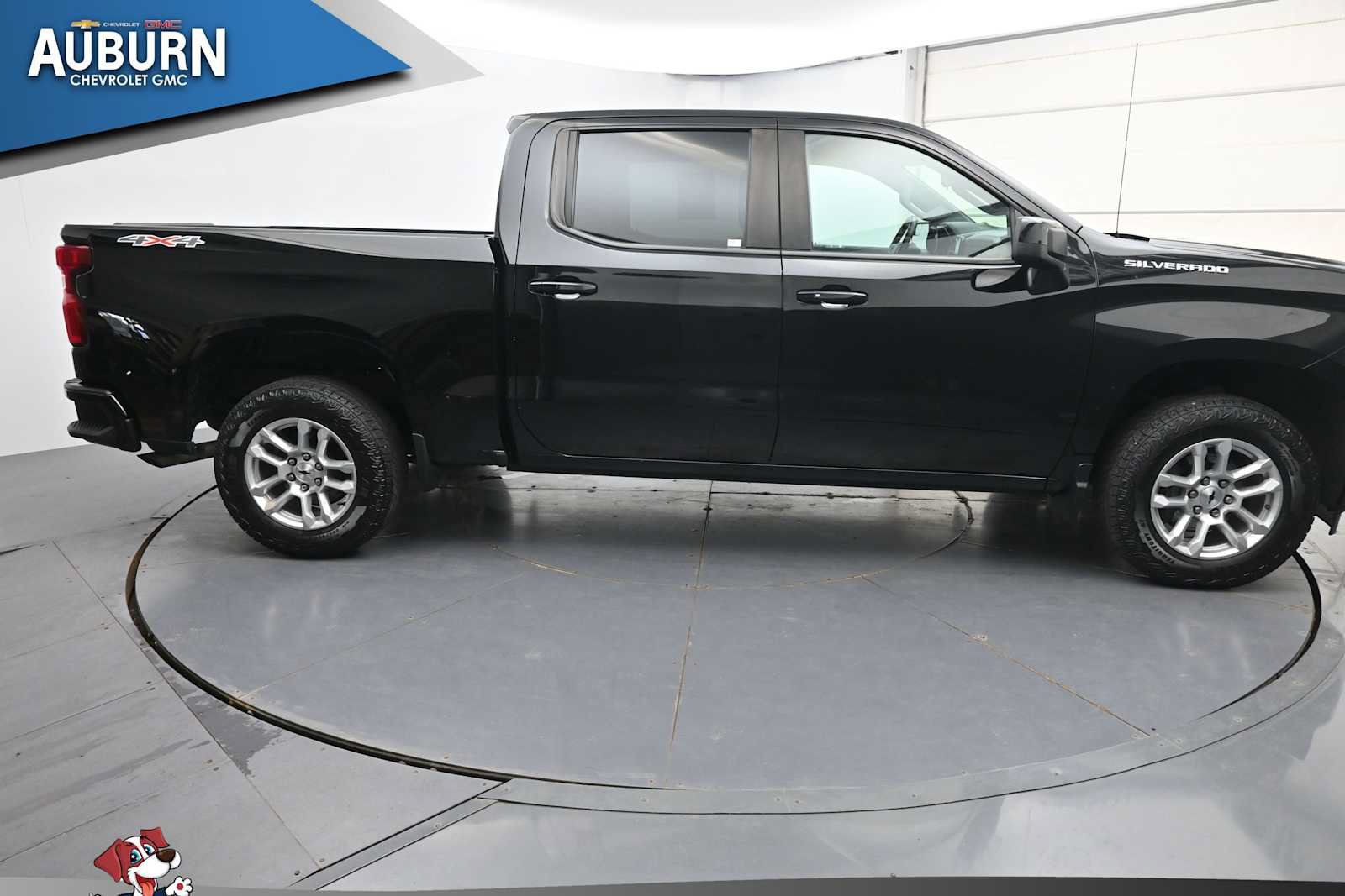 Used 2023 Chevrolet Silverado 1500 RST AWD/4WD image 16