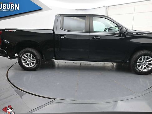 Used 2023 Chevrolet Silverado 1500 RST AWD/4WD image 16