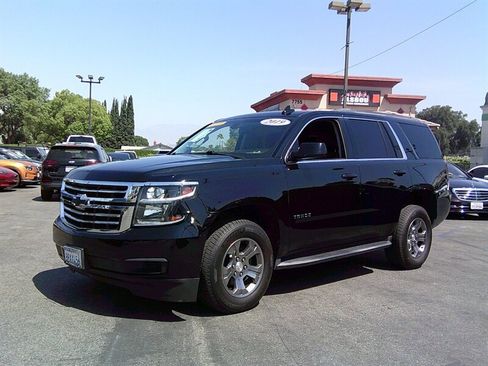 Used 2019 Chevrolet Tahoe LS RWD image 2