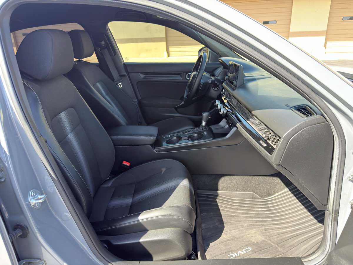 Used 2025 Honda Civic Sport image 19