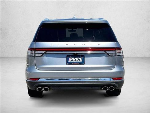 Used 2020 Lincoln Aviator Reserve w/ Elements Package Plus AWD/4WD image 4