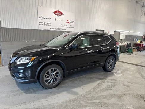 Used 2016 Nissan Rogue SL w/ SL Premium Package AWD/4WD image 8