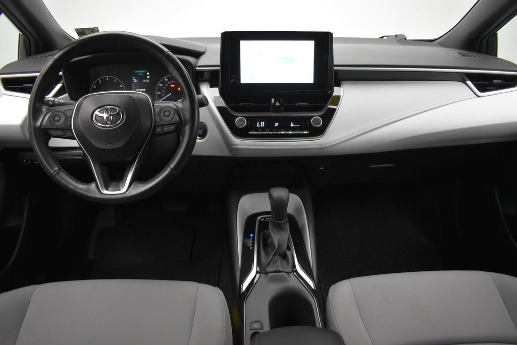 Used 2025 Toyota Corolla SE FWD image 24
