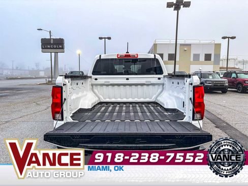 Used 2024 Chevrolet Colorado Trail Boss image 16