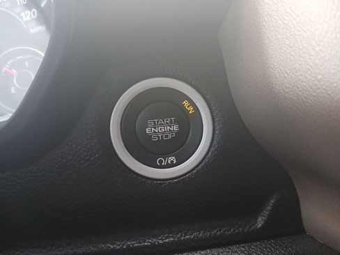 Used 2022 RAM 1500 Laramie AWD/4WD image 20