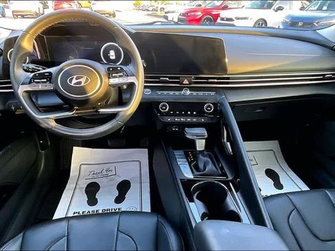 Used 2024 Hyundai Elantra Limited image 7