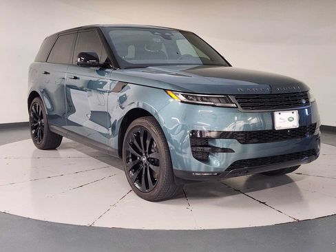 Used 2024 Land Rover Range Rover Sport SE AWD/4WD image 7