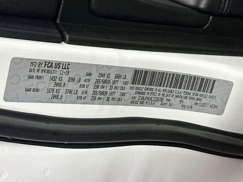 Used 2020 Jeep Grand Cherokee Altitude image 33