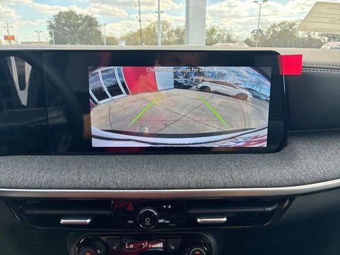 New 2026 Nissan Kicks SV w/ SV Premium Package FWD image 14