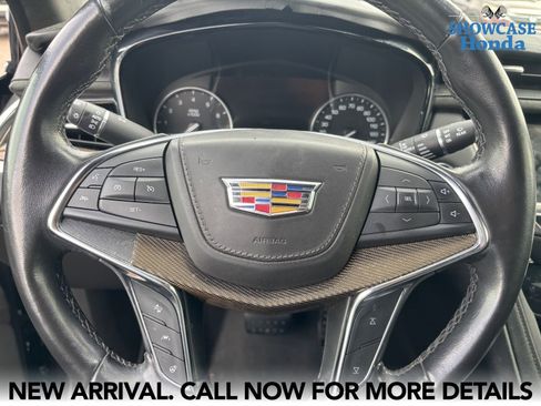 Used 2019 Cadillac XT5 Platinum image 10