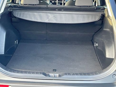 Used 2021 Toyota RAV4 XLE w/ Convenience Package image 14