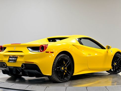 Used 2017 Ferrari 488 Spider RWD image 79