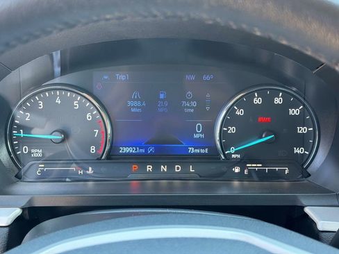 Used 2024 Ford Explorer XLT w/ Equipment Group 202A AWD/4WD image 29
