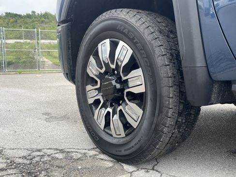 Used 2024 GMC Sierra 3500 Denali w/ Denali Reserve Package AWD/4WD image 7