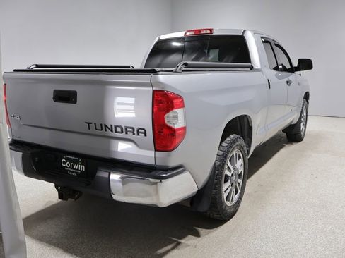 Used 2016 Toyota Tundra SR5 w/ SR5 Upgrade Package AWD/4WD image 2