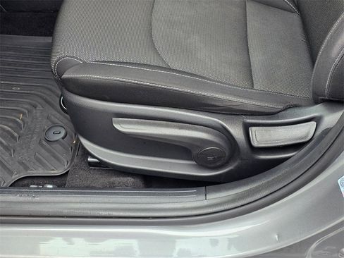 Used 2022 Kia Forte LXS image 12