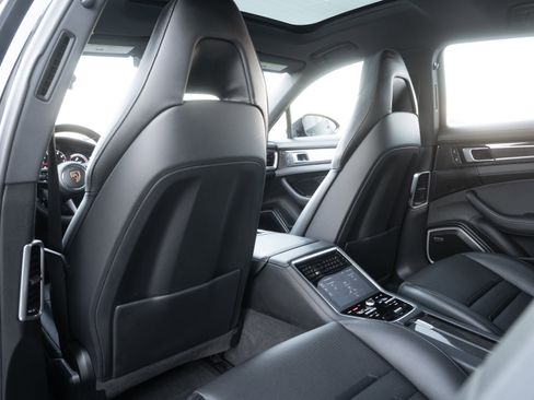 Used 2023 Porsche Panamera 4 image 29