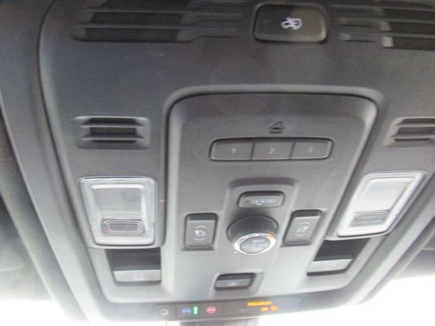 Used 2021 GMC Yukon Denali w/ Denali Premium Package AWD/4WD image 43