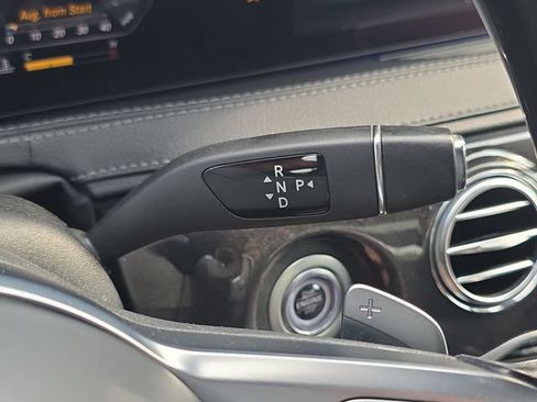Used 2020 Mercedes-Benz S 560 4MATIC Sedan image 20
