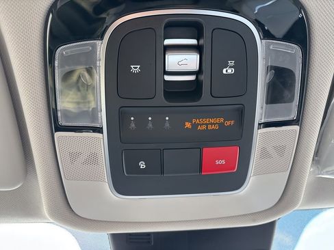 New 2024 Hyundai Tucson Limited image 32