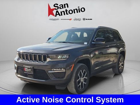 New 2025 Jeep Grand Cherokee Limited RWD image 4