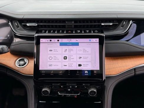 Used 2022 Jeep Grand Cherokee L Summit image 29