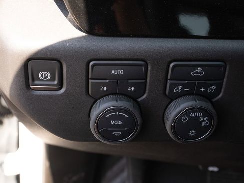 New 2025 Chevrolet Silverado 1500 LT image 20