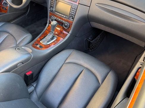 Used 2005 Mercedes-Benz CLK 500 Cabriolet w/ Lighting Pkg image 13