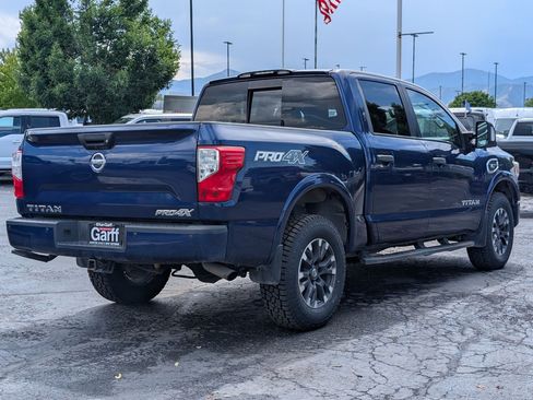 Used 2017 Nissan Titan PRO-4X w/ Pro-4x Convenience Package AWD/4WD image 3