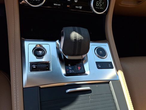 Used 2023 Jaguar F-PACE S image 15