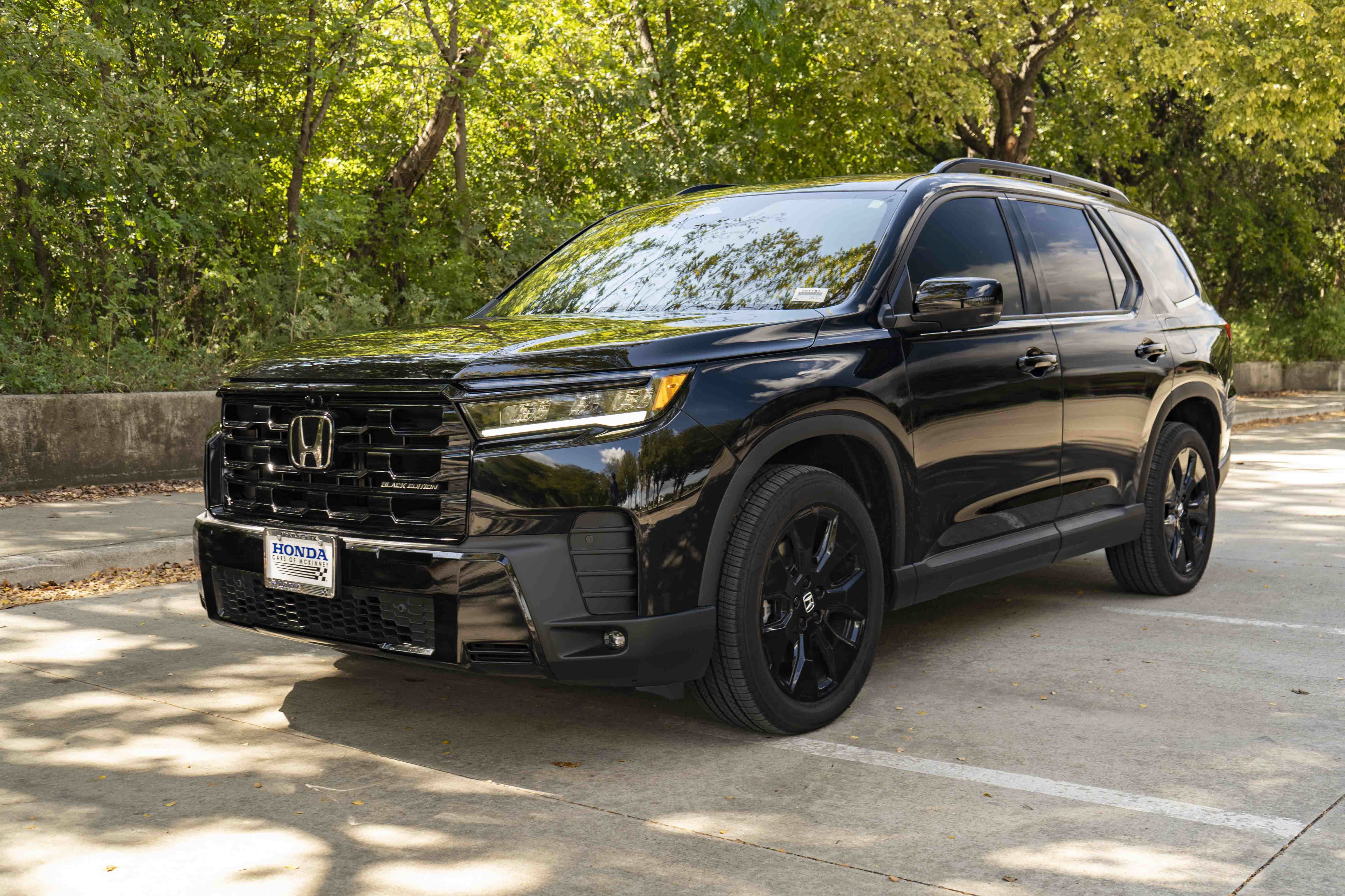 Used 2026 Honda Pilot Black Edition image 5