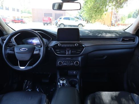Used 2020 Ford Escape Titanium AWD/4WD image 16