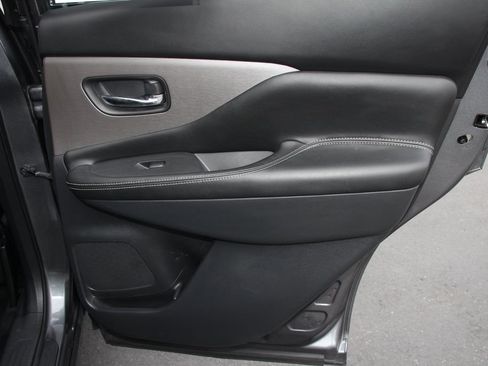 Used 2023 Nissan Murano SV FWD image 26