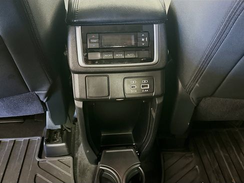 Used 2024 Subaru Ascent Onyx Edition AWD/4WD image 26
