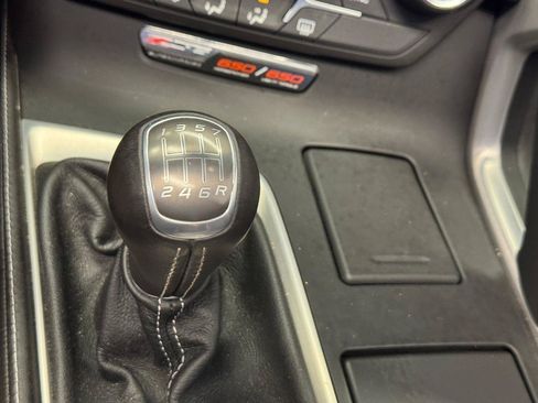 Used 2019 Chevrolet Corvette Z06 RWD image 18